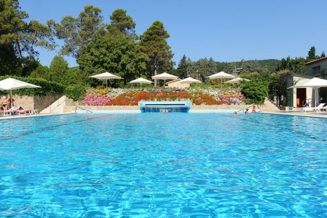 Hotel Parco Delle Piscine Sarteano Exterior foto